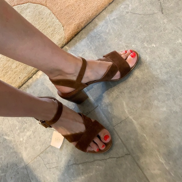NWT - Mariella Leather (Suede) Block Heel Sandals - Picture 14 of 14